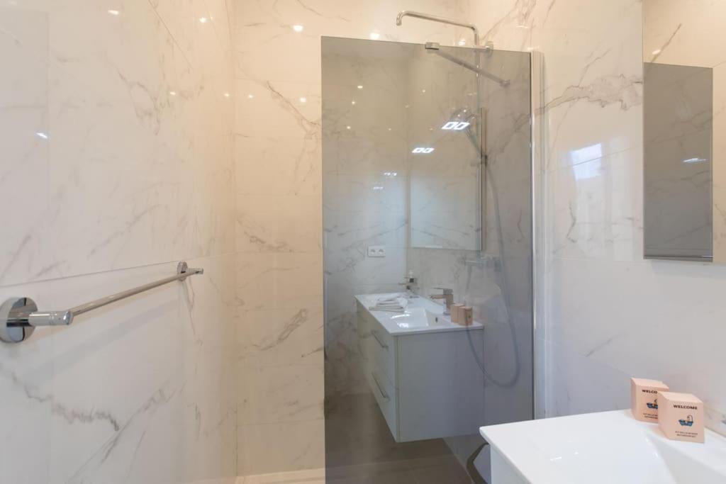 #22 Emma Suite 2Bdr Balcony Center Town 2Mins Tramway Nice Dış mekan fotoğraf